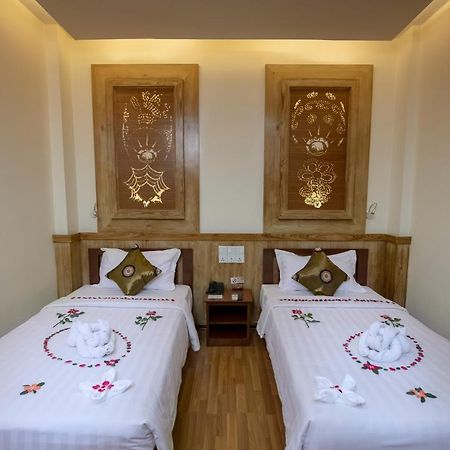 Uct Taunggyi Hotel Esterno foto