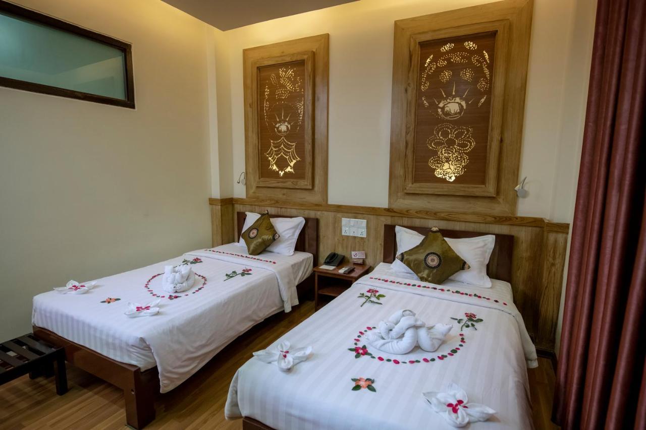 Uct Taunggyi Hotel Esterno foto