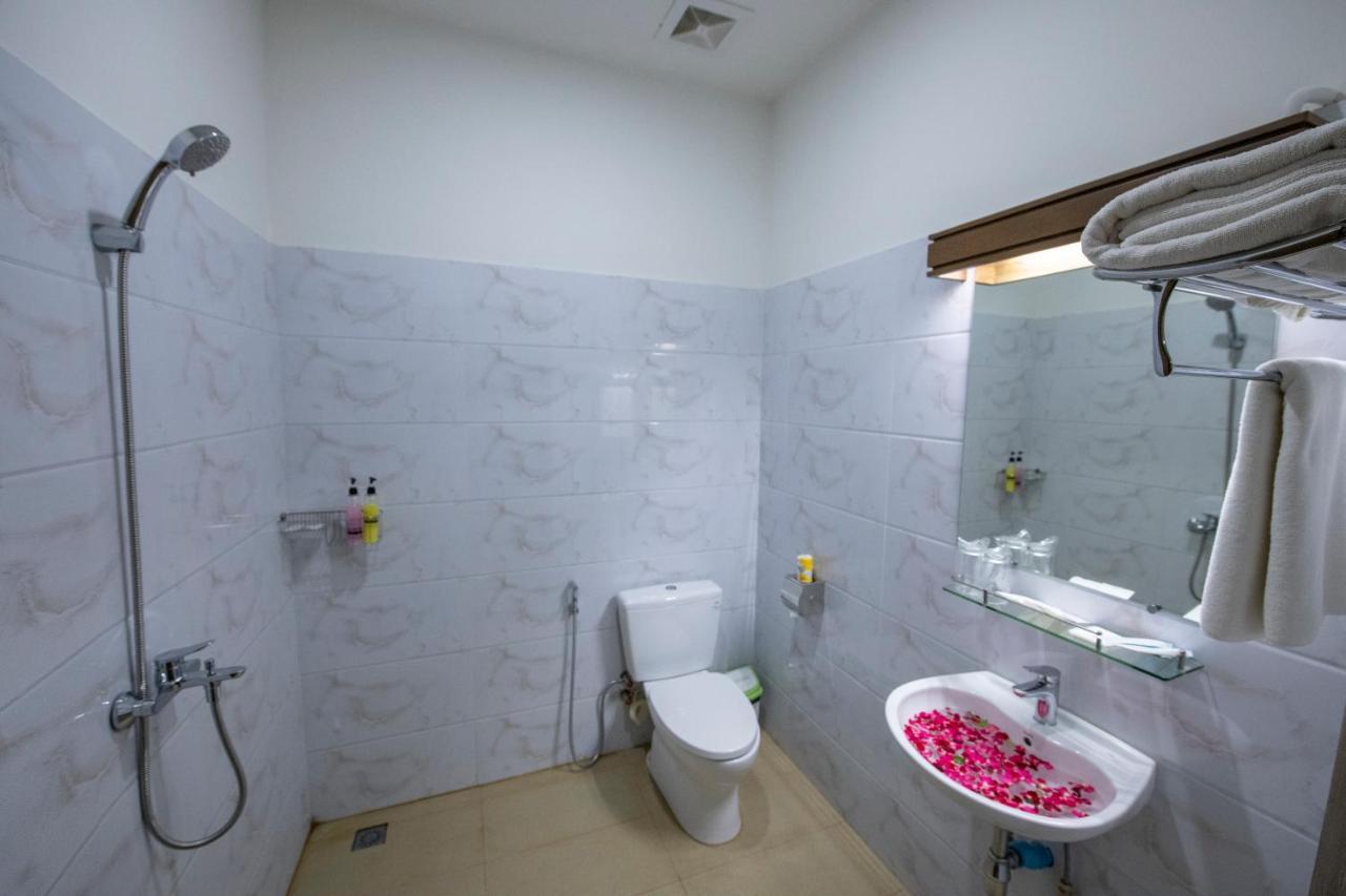 Uct Taunggyi Hotel Esterno foto
