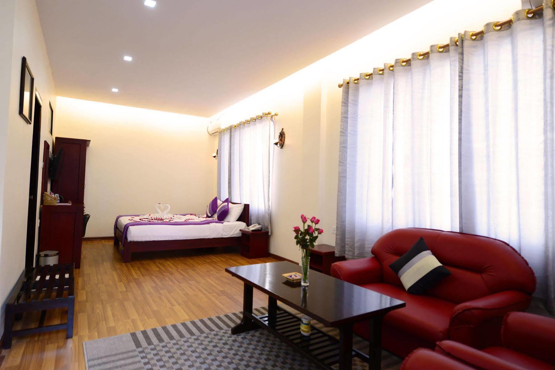 Uct Taunggyi Hotel Esterno foto