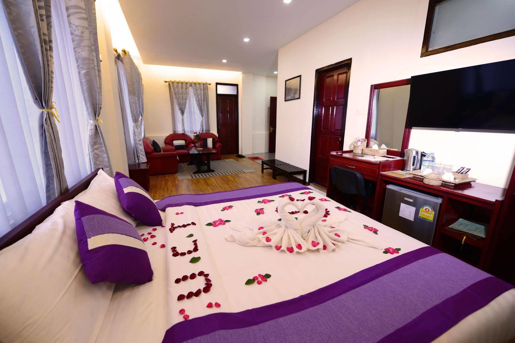 Uct Taunggyi Hotel Esterno foto
